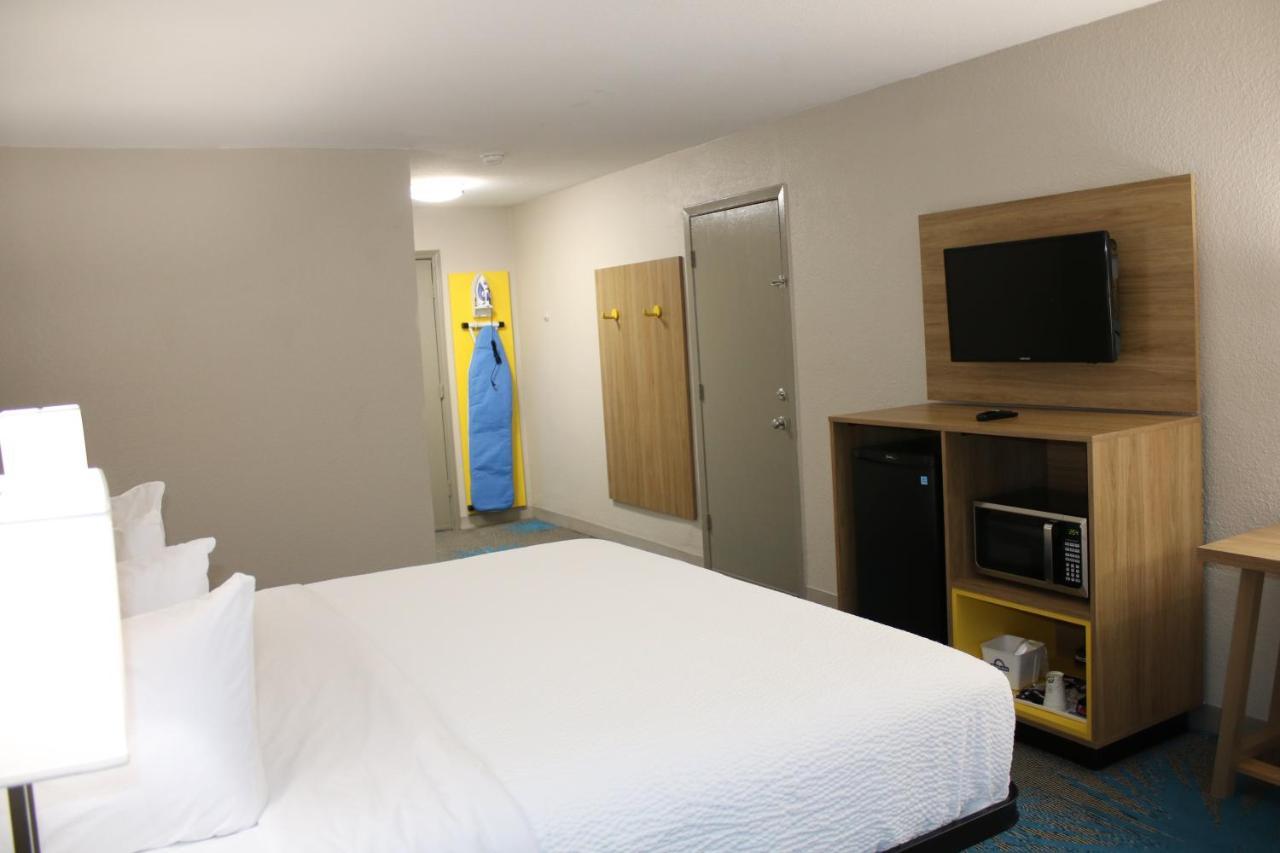 Days Inn By Wyndham Waco University Area Dış mekan fotoğraf