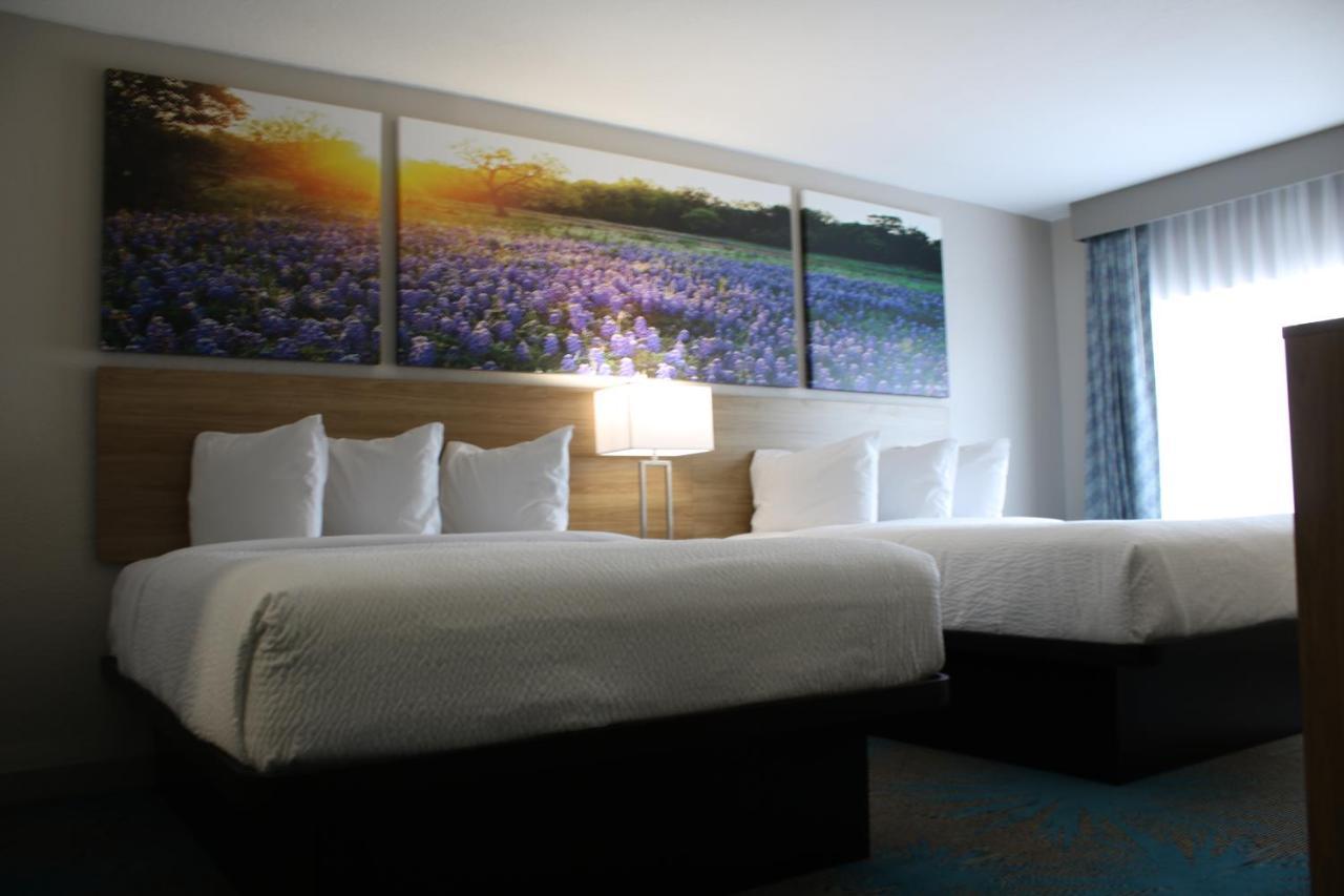 Days Inn By Wyndham Waco University Area Dış mekan fotoğraf