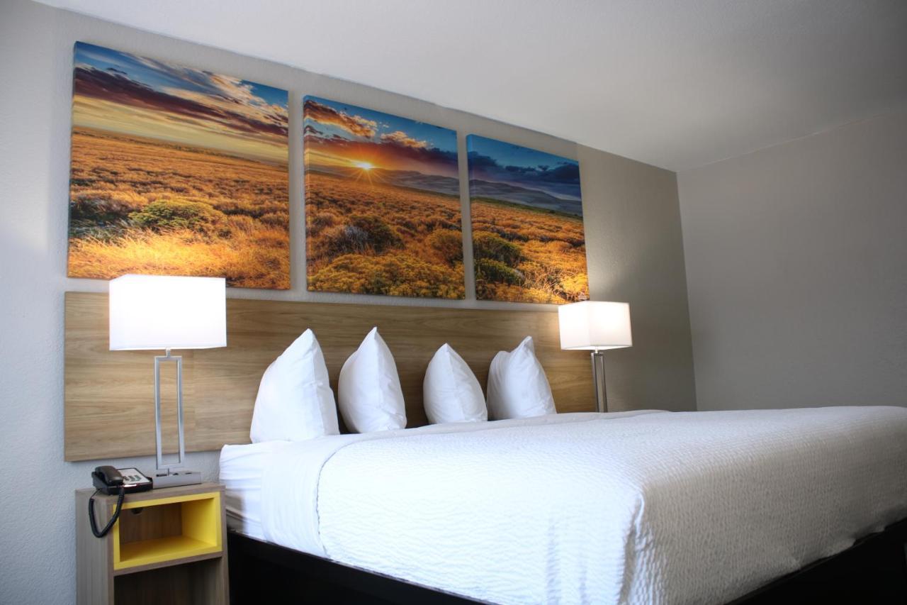 Days Inn By Wyndham Waco University Area Dış mekan fotoğraf
