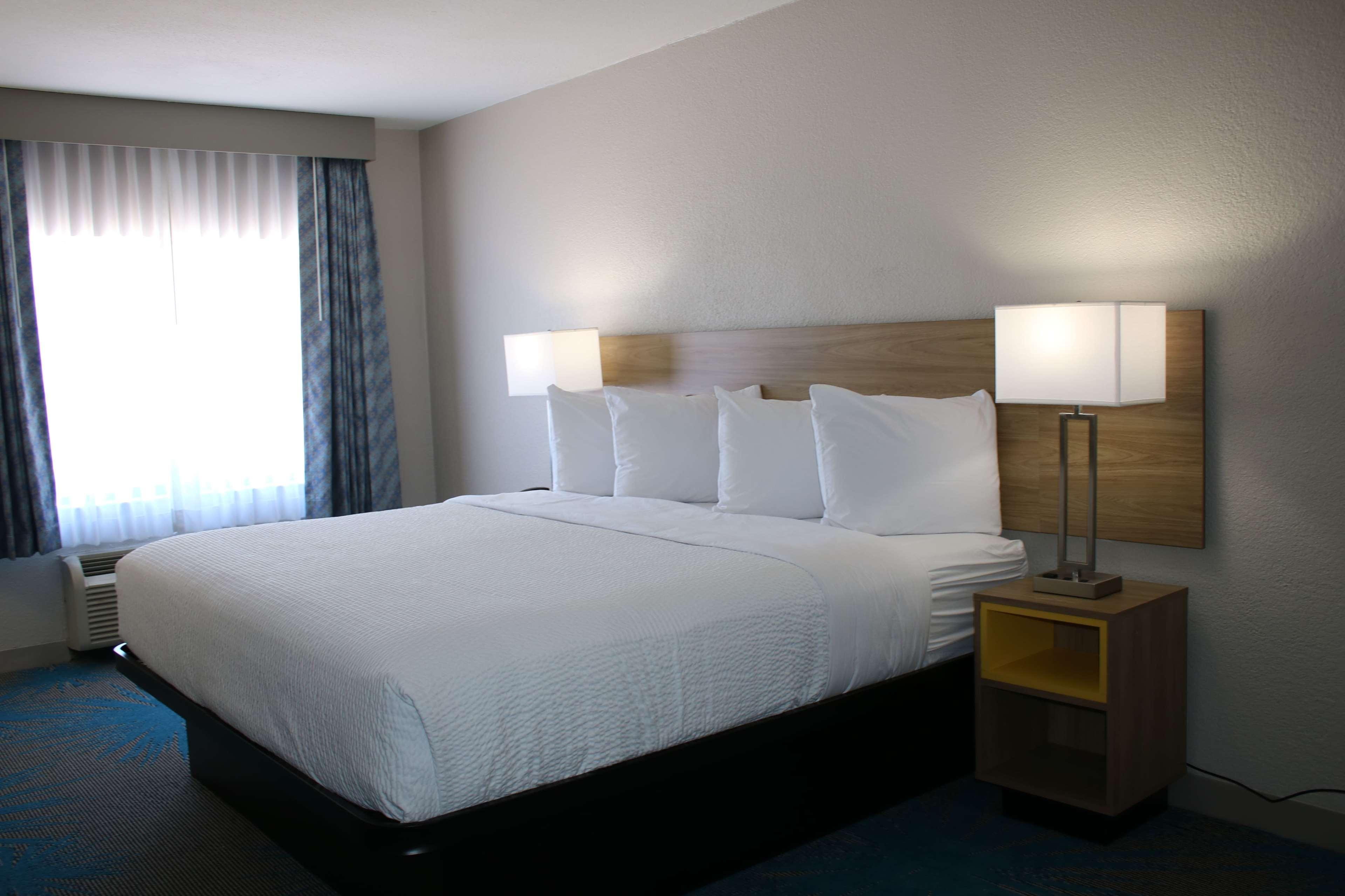 Days Inn By Wyndham Waco University Area Dış mekan fotoğraf