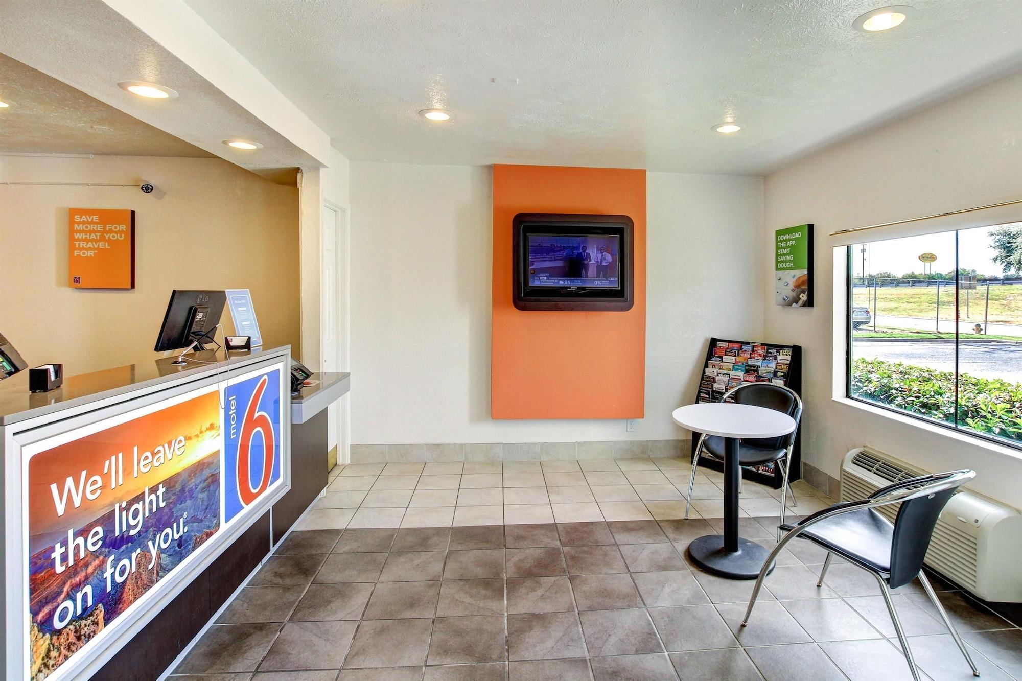 Days Inn By Wyndham Waco University Area Dış mekan fotoğraf
